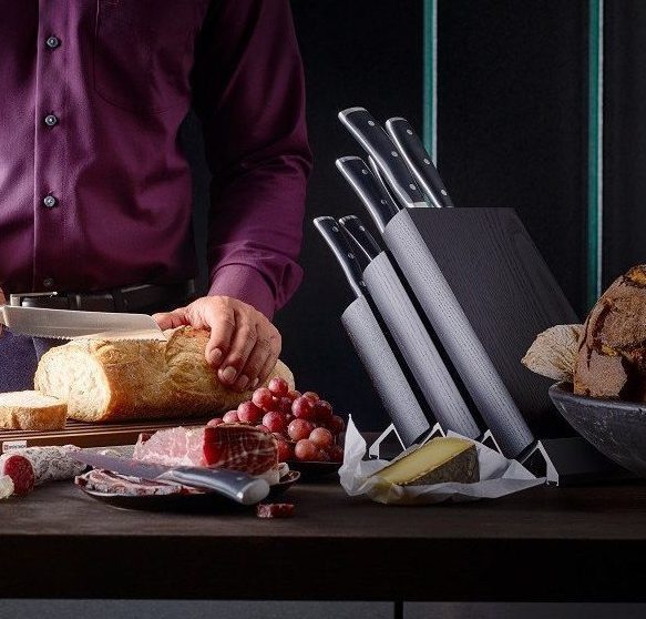 This Space-Saving Knife Set from Gordon Ramsay Is on Sale