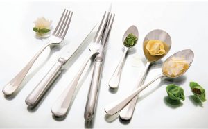 Selecting The Right Cutlery Set For Your Home