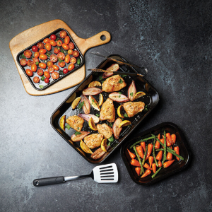 Roasting Pan vs. Baking Tray: What's the Difference?